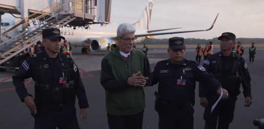 Estados Unidos entrega a El Salvador a Norman Quijano, ex Diputado de ARENA condenado por negociaciones con pandillas Foto: Cortesía.