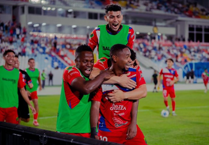 Firpo líder Los usulutecos son líderes en ambas tablas. Foto cortesía: Luis Ángel Firpo.
