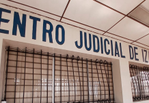 Pareja acusada de intentar asesinar a recién nacido permanecerá detenida