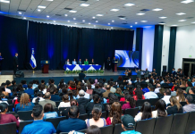 100 jóvenes beneficiados con tercera entrega de becas legislativas