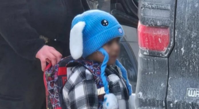 niño de 5 años detenido por ICE junto a su padre en Texas.