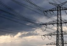 Tormenta Nils: 900.000 hogares sin electricidad en Francia