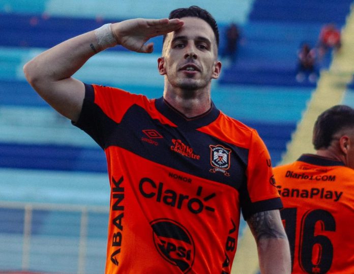 Andrada Andrada ya anotó en Copa Presidente y en Primera División. Foto cortesía: CD Águila.