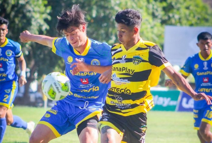 Los de San Vicente sorprendieron y sumaron ante Limeño. Foto cortesía: CD Cruzeiro.