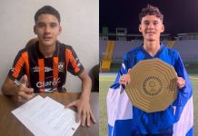 El mundialista Sub-17, José Guatemala, renovó con Águila Guatemala renueva contrato con los 'Emplumados'. Fotos cortesía: CD Águila y La Selecta.