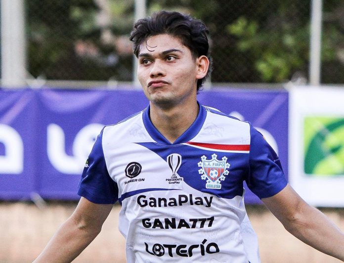 Gumero anotó el único gol del compromiso. Foto cortesía: Luis Ángel Firpo.