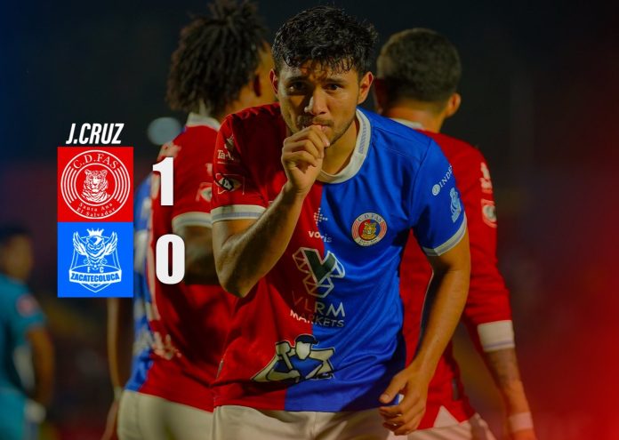 Cruz anotó el gol definitivo para los 'Tigrillos'. Foto cortesía: FAS.