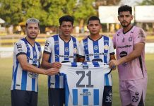 Metapán logró rescatar un punto en los minutos finales ante Platense Metapán hizo un homenaje a 'Chus' González, hijo del 'Mágico', por la muerte de su hermano Rodrigo González. Foto cortesía: Isidro Metapán.
