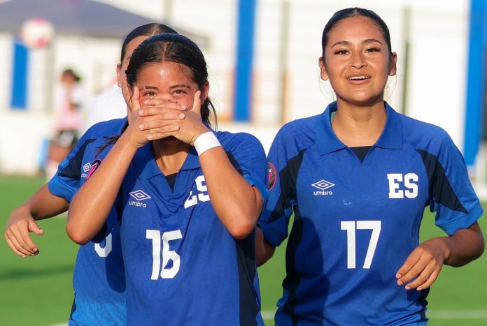 Las salvadoreñas avanzaron a la ronda final. Foto cortesía: La Selecta. Las salvadoreñas avanzaron a la ronda final. Foto cortesía: La Selecta.