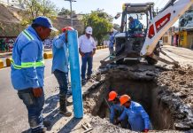 Reparan fuga de agua potable en el bulevar Tutunichapa Foto: Cortesía.