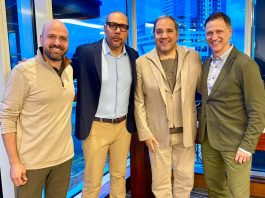 En orden de izquierda a defecha: Director de Competencias de CONCACAF, Carlos Fernández, Yamil Bukele, Presidente de CONCACAF, Victor Montagliani y Secretario General de CONCACAF, Philippe Moggio. Foto cortesía: Yamil Bukele.