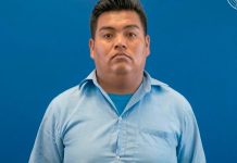 Permanecerá detenido acusado de grabar a policías en duchas de delegación de San Salvador