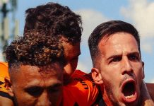 Águila le quitó el invicto a FAS en el Clásico Nacional Andrada fue figura con dos tantos. Foto cortesía: CD Águila.