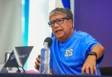 “Bolillo” Gómez: “Son más de 40 años dirigiendo… y ahora hay gente con muy poquitos años que destroza todo lo de la selección” 'Bolillo' se mostró molesto por las críticas. Foto cortesía: La Selecta.