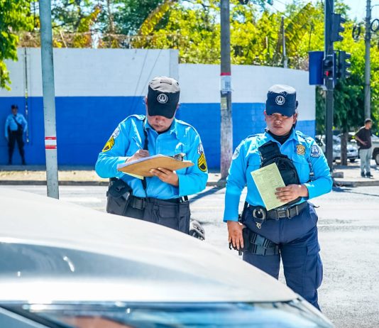 CAM ejecuta operativo de verificación y retiro de obstáculos en colonia de San Salvador