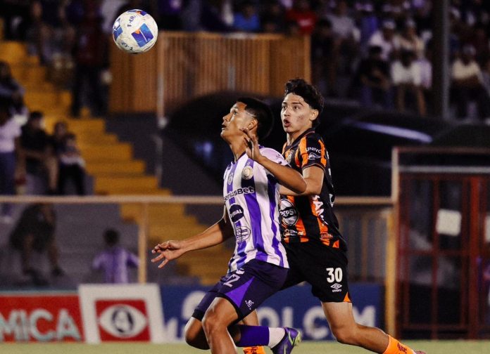 'Emplumados' y 'Jaguares' 'Emplumados' y 'Jaguares' se enfrentarán en esta fecha. Foto cortesía: CD Águila.