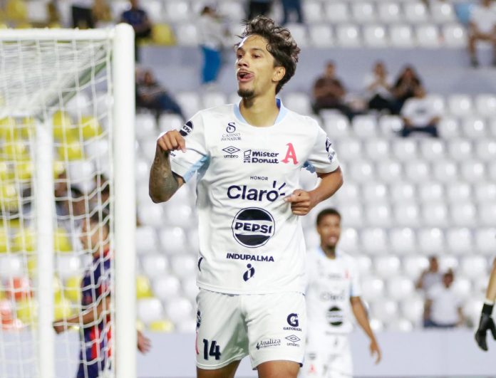 Enrico fue figura con un doblete. Foto cortesía: Alianza FC.