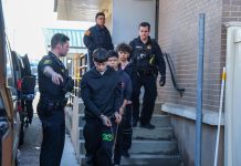 Tres salvadoreños detenidos en Nueva York por posesión de bombas molotov; tribunal ordena su liberación Foto: Cortesía/NY Post.