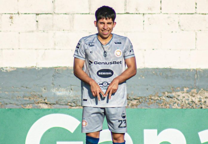 Guerra Guerra es el máximo goleador 'Calero'. Foto cortesía: Isidro Metapán.
