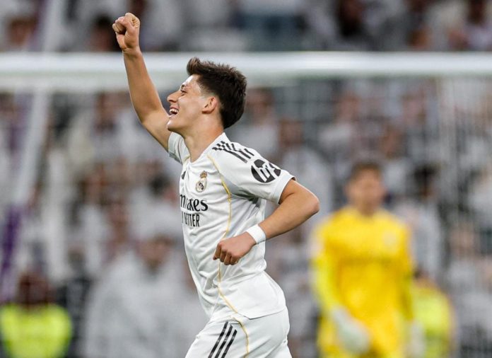 Güler anotó un golazo desde mitad de la cancha. Foto cortesía: Real Madrid.