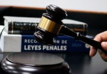 Pareja continuará detenida por delitos sexuales en perjuicio de adolescente Foto: Cortesía.