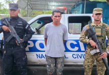 Detienen a sujeto que habría intentado ocultar tatuaje vinculado a la MS-13 en La Paz