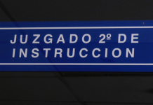 Envían a juicio a tres exempleados acusados de fraude por más de $241 mil en empresa