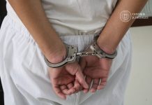 Envían a juicio a motociclista acusado de posesión de droga en Santa Ana