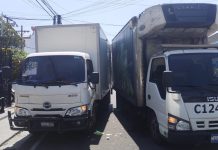 Accidente laboral en Antiguo Cuscatlán deja un hombre muerto tras colisión entre camiones durante descarga