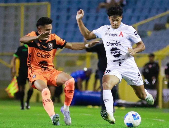 Águila Alianza El duelo entre 'Paquidermos' y 'Emplumados' es uno de los más interesantes de la fecha. Foto cortesía: Alianza FC.