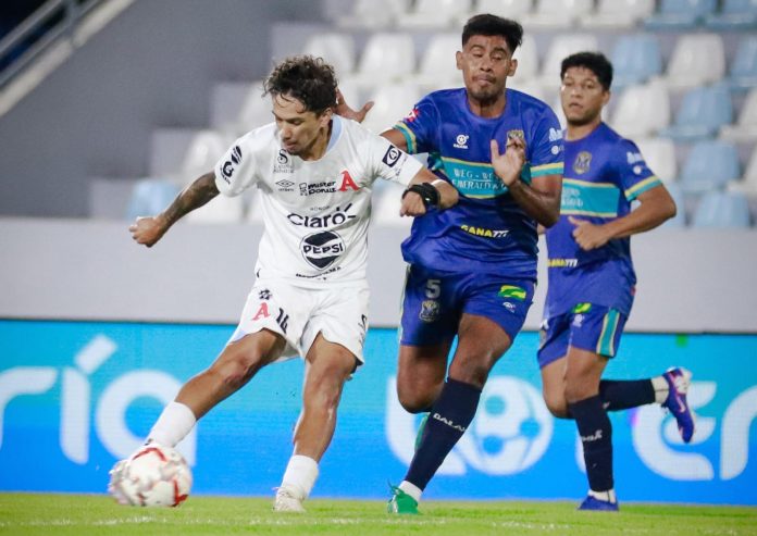 Los 'Tecolotes' descendieron. Foto cortesía: Alianza.