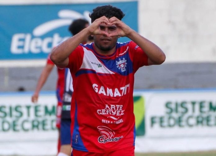 'Chicharito' volvió a anotar. Foto cortesía: Luis Ángel Firpo.
