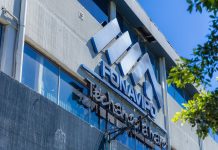 Proponen ley para transferir inmuebles a FONAVIPO y legalizar viviendas en comunidad de Puerto El Triunfo