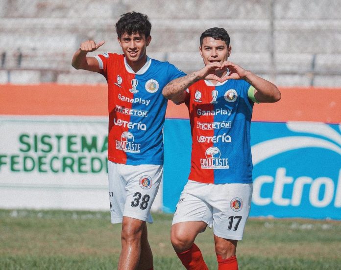 Santamaría Copa Presidente Kevin Santamaría fue figura con un doblete y una asistencia. Foto cortesía: FAS.