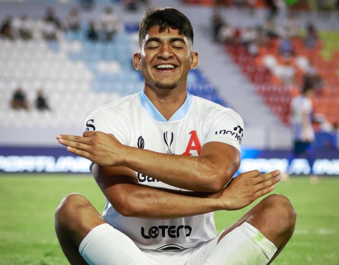 Tobar Presidente Tobar anotó el tercer gol. Foto cortesía: Alianza FC.