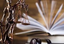 Condenan a tres personas por estafa agravada al vender casas deterioradas como nuevas Foto: Cortesía.