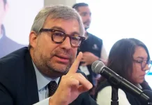 Fiscalía de Perú pide detener al organizador de comicios