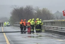 Se derrumba puente de carretera en Italia por lluvias
