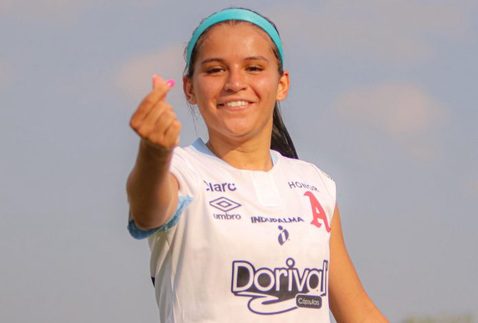 La celebración de Karoline Velásquez, que anotó el gol del triunfo en la ida. Foto cortesía: Alianza Women.