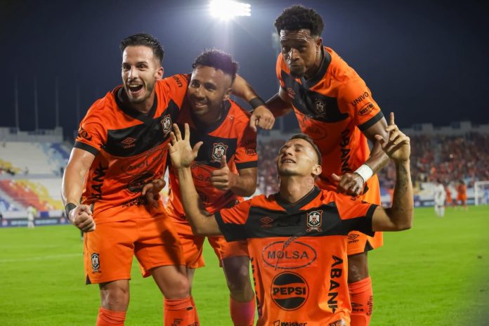 Águila está en semis. Foto cortesía: Primera División.