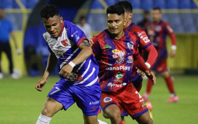 Empate en el Cuscatlán. Foto cortesía: Primera División.
