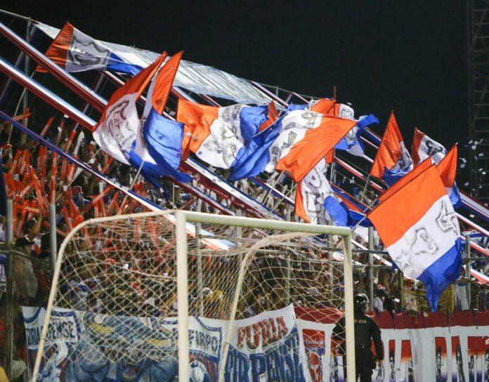 No habrán graderíos móviles en el Sergio Torres. Foto cortesía: Luis Ángel Firpo.