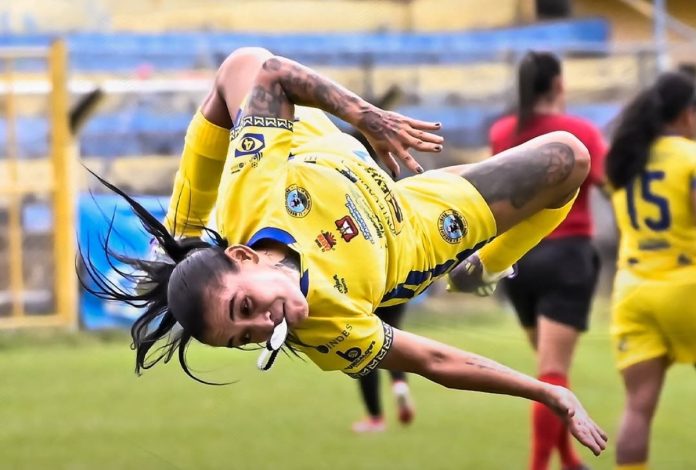 Las santarroseñas estarán en la final. Foto cortesía: Municipal Limeño.