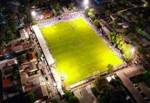 FESFUT otorgó un permiso provisional a Firpo para utilizar los graderíos móviles, sujeto a la revisión de Protección Civil y la Comisión de Licencias Los 'Pamperos' buscan extender el aforo de su casa. Foto cortesía: Luis Ángel Firpo.