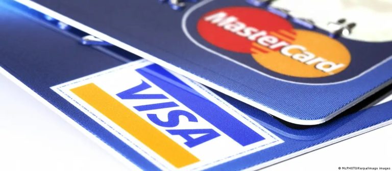 Visa y Mastercard dejan de operar en Cuba por sanciones