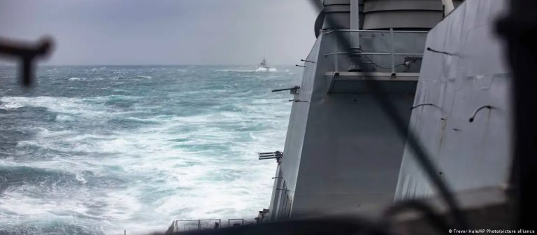 Guardacostas chinos y taiwaneses se enfrentan en isla Pratas
