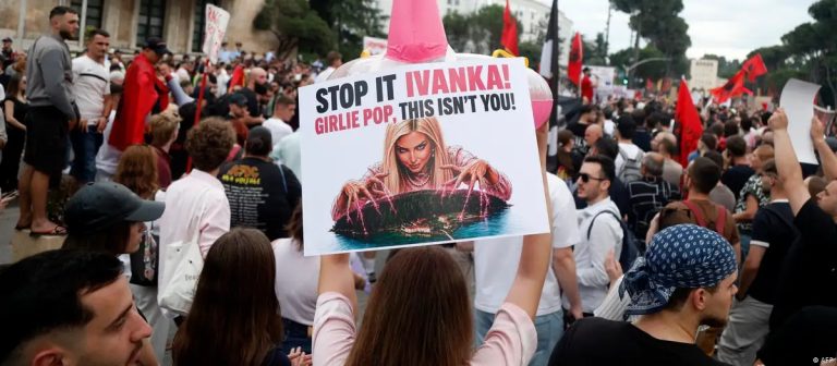 Albania: masivas protestas contra proyecto de yerno de Trump