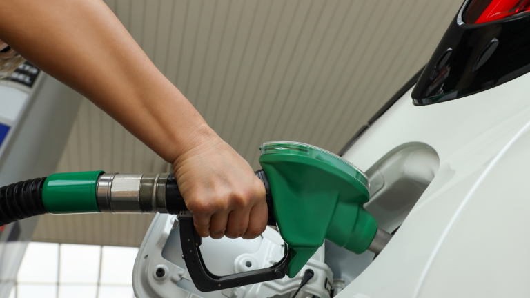 Camarasal: Reducción en los precios de los combustibles favorecería a empresas e industria en El Salvador