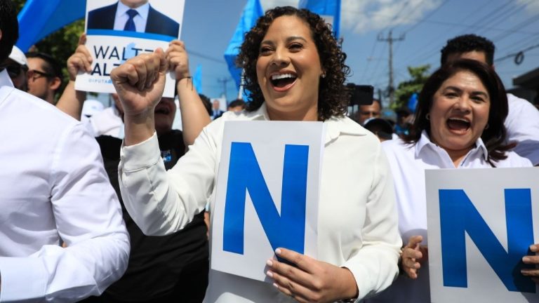 Alcaldes y aspirantes a concejos municipales se inscriben en proceso interno de Nuevas Ideas rumbo a elecciones de 2027
