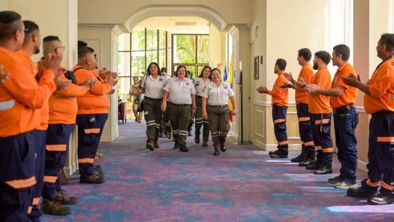 Alcaldía de San Salvador Centro reconoce labor de más de 700 socorristas en su día